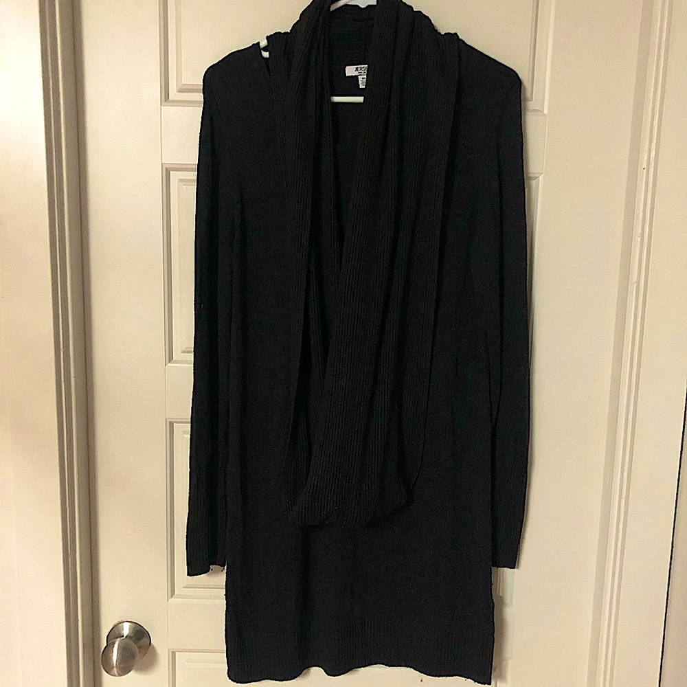 Jacob knitted tunic in dark gray with circular scarf at the neckline